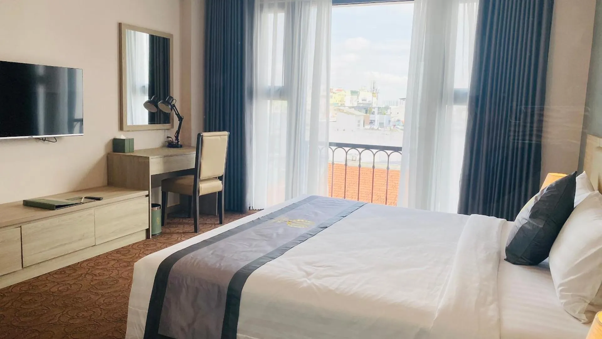 Hera Luxury Hotel Ho Chi Minh City