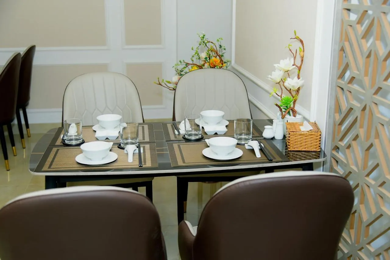 Hera Luxury Hotel 호치민