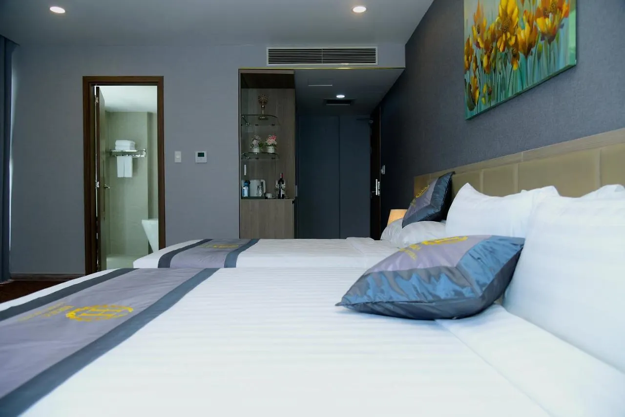 Hera Luxury Hotel 호치민