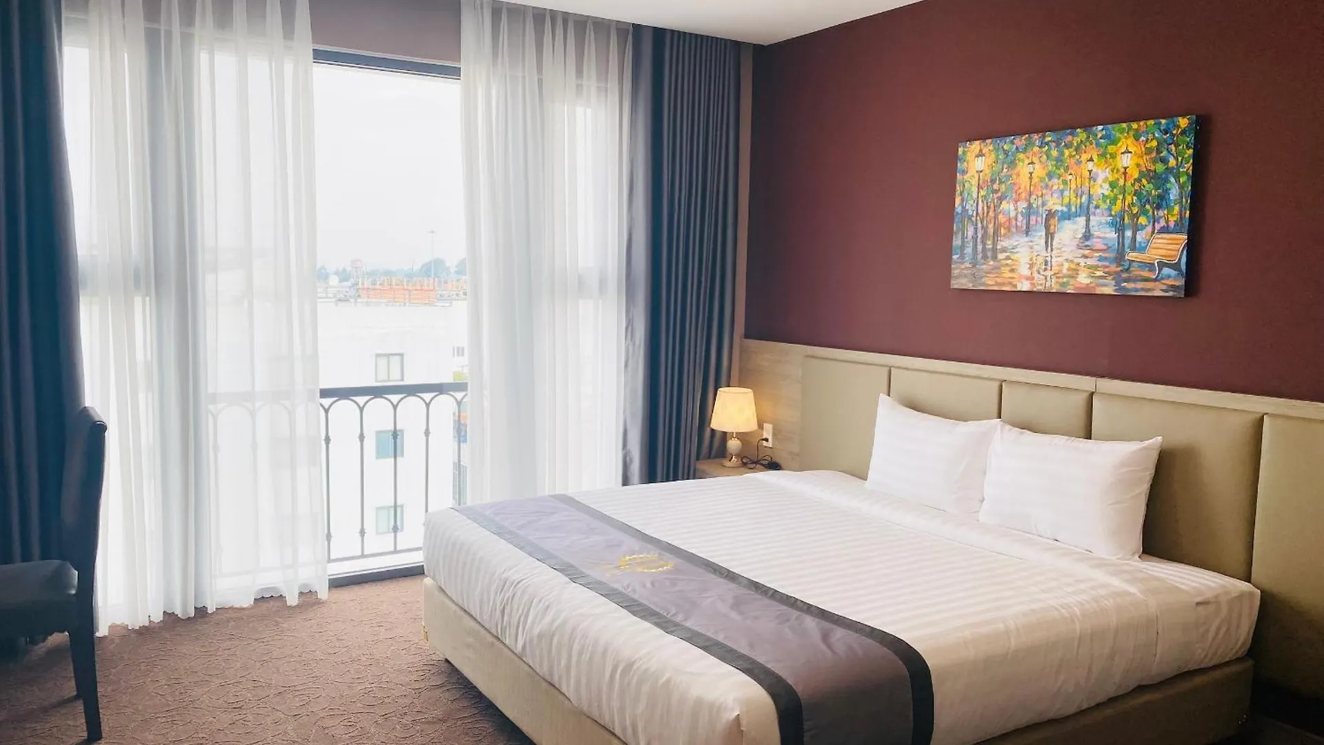 Hera Luxury Hotel 호치민 4*,