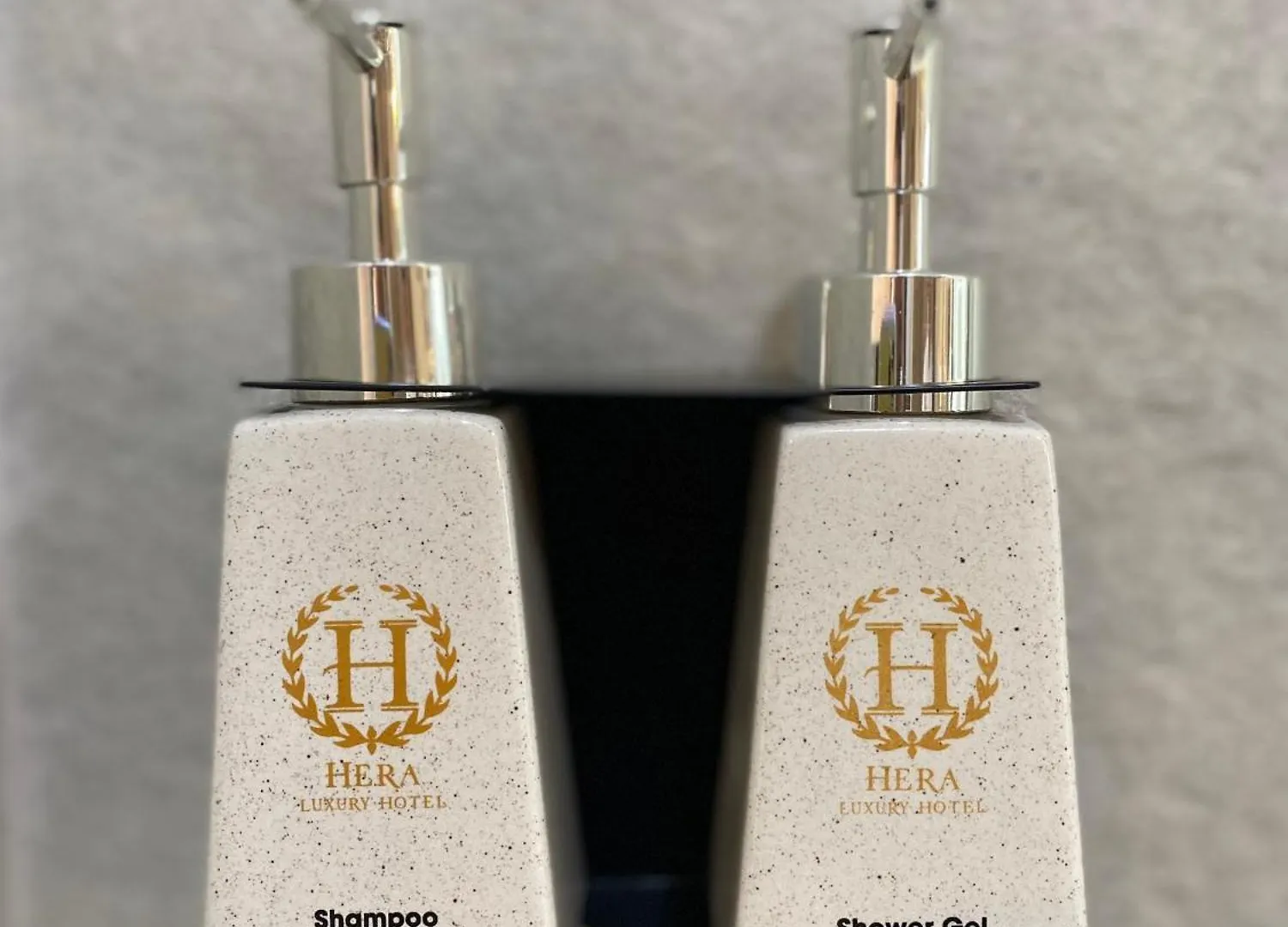 Hera Luxury Hotel 호치민