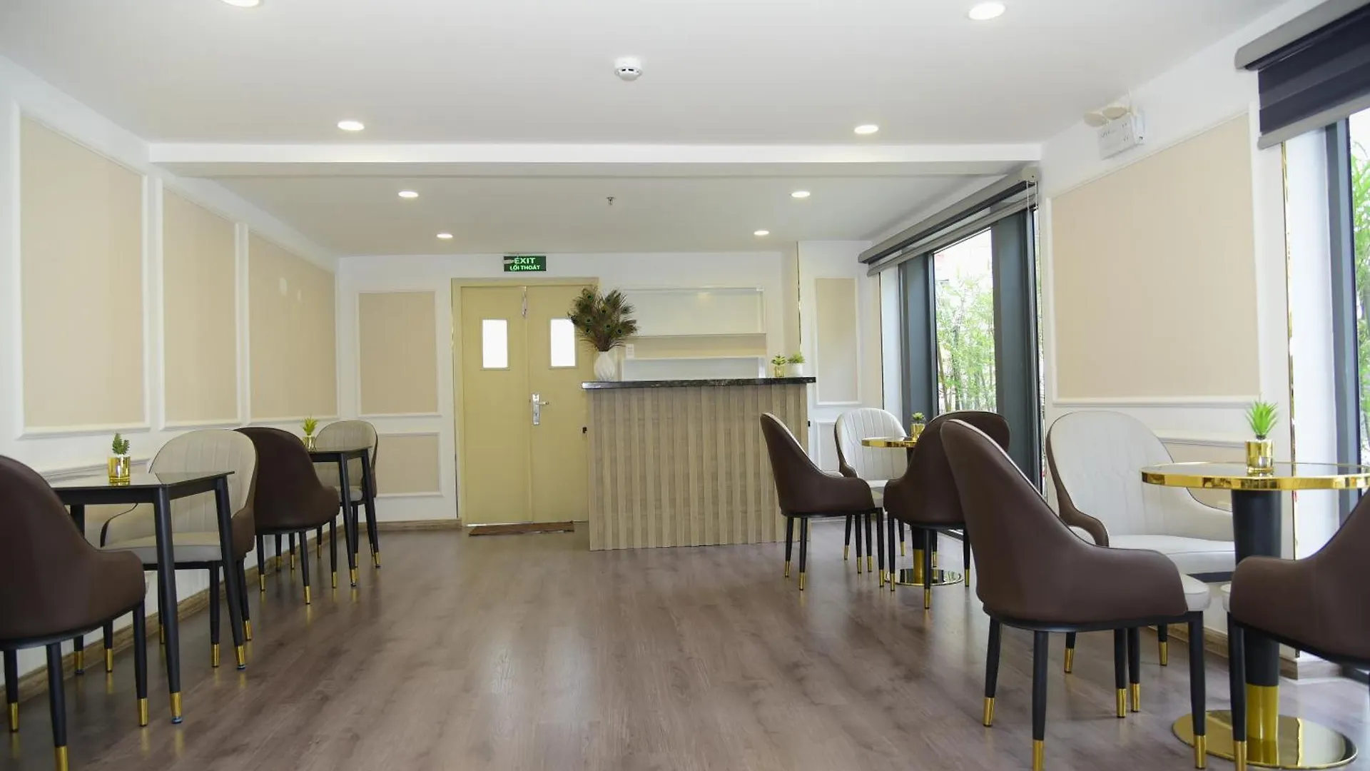 Hera Luxury Hotel 호치민
