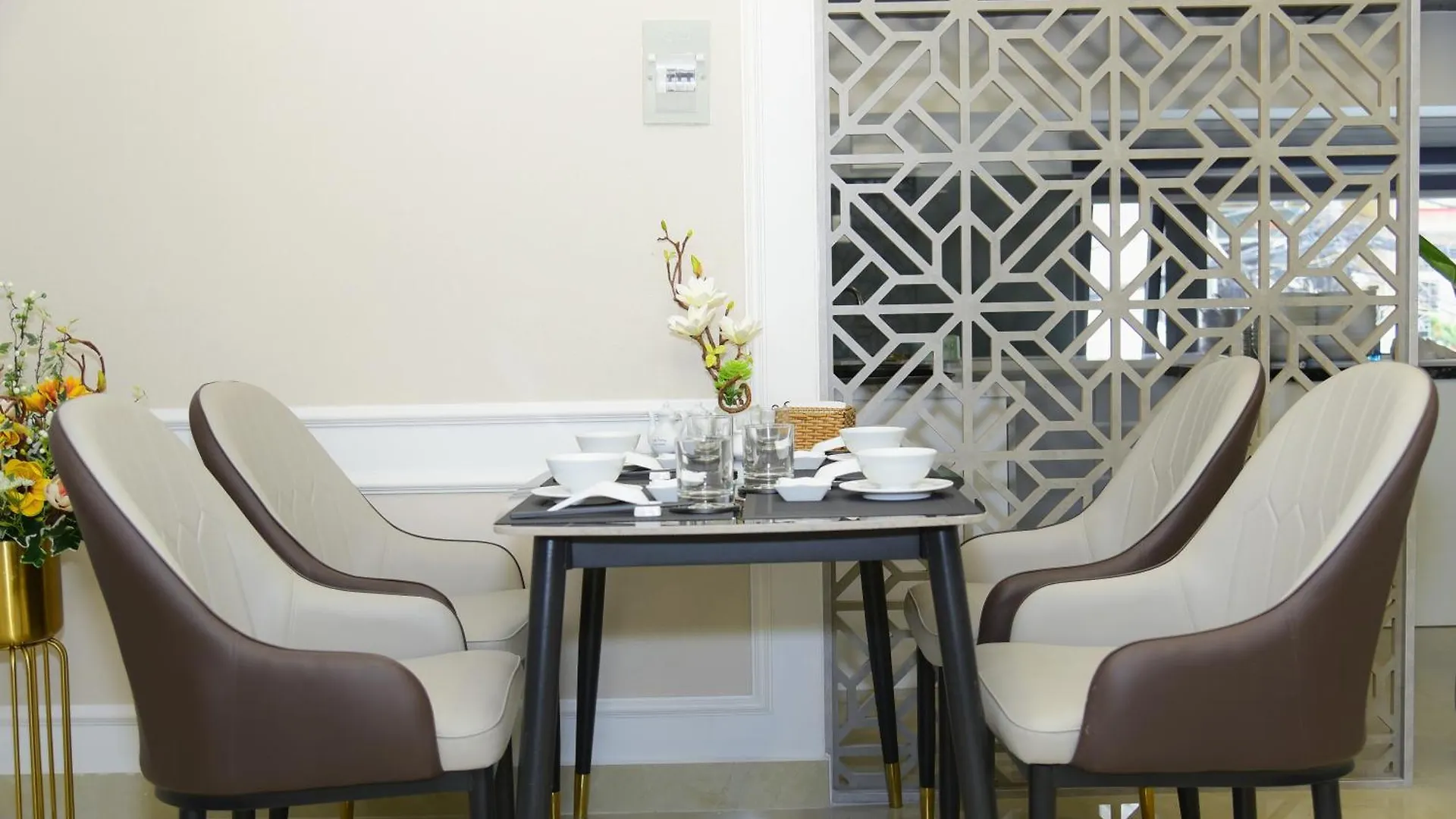 Hera Luxury Hotel 호치민