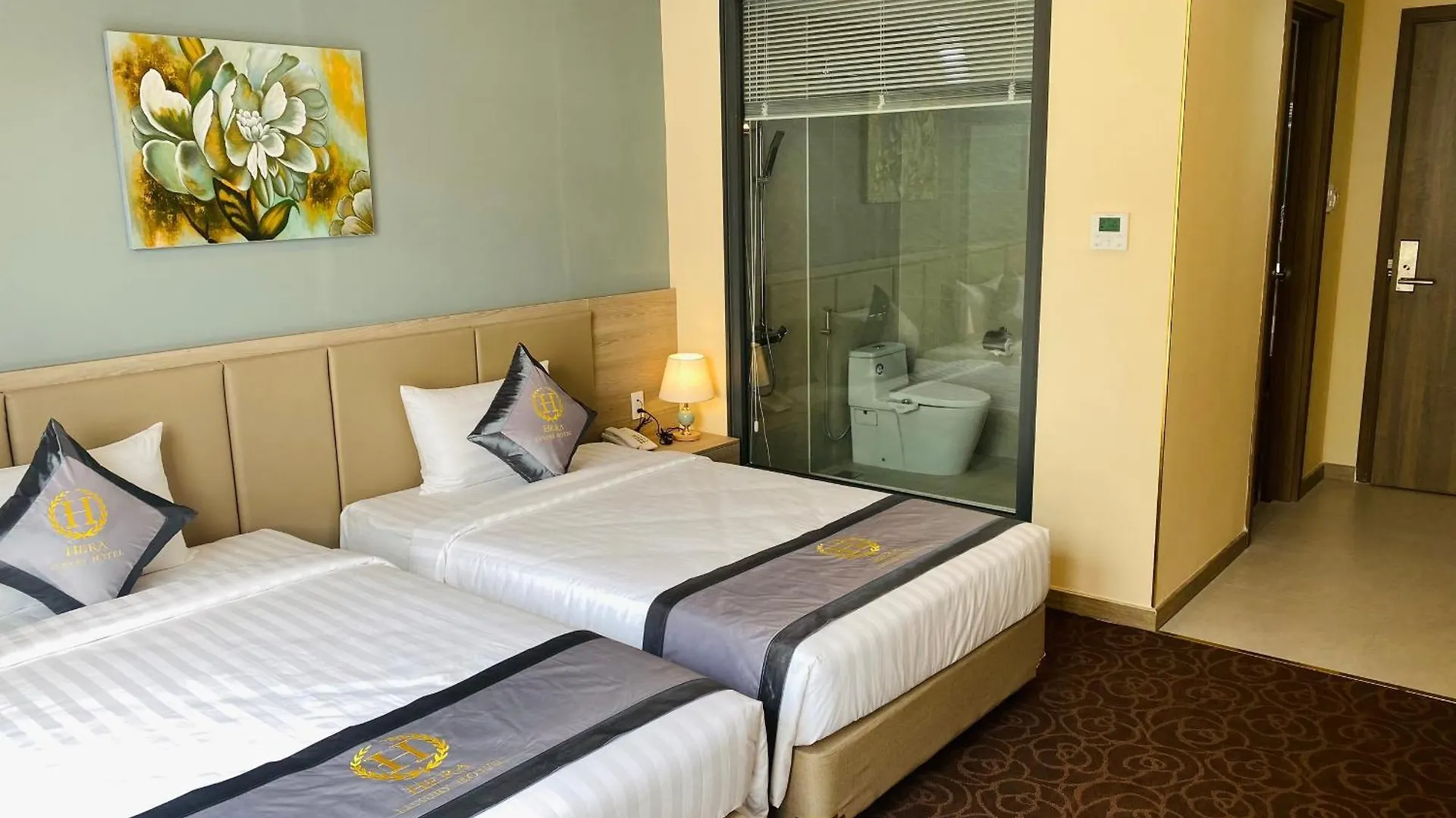 Hera Luxury Hotel 호치민 4*,