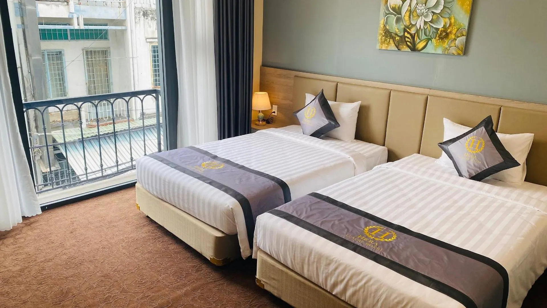 Hera Luxury Hotel 호치민